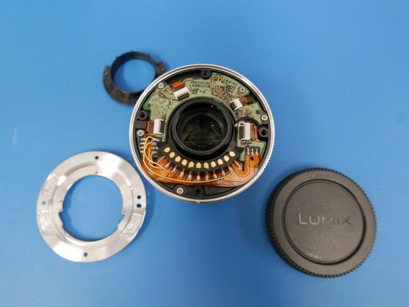 rear of lens reassembled with hand soldered PCB.